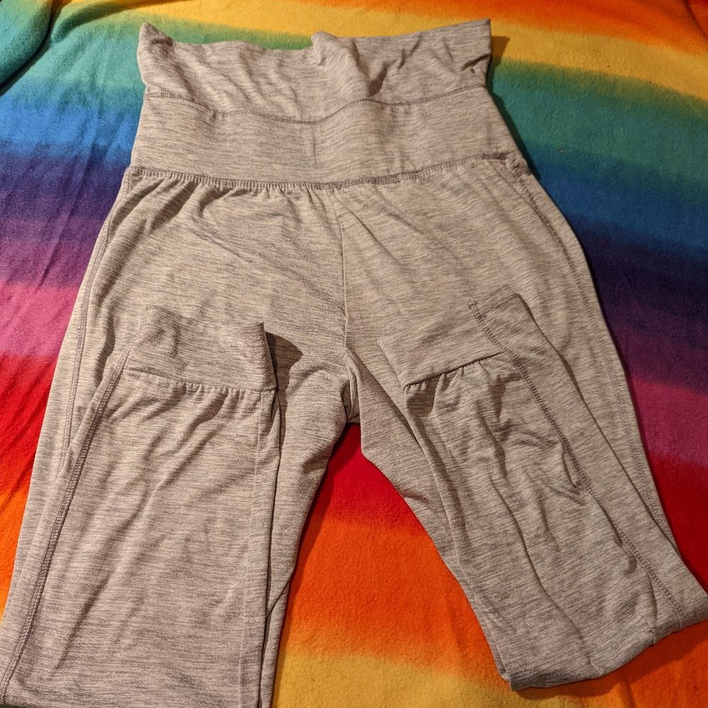 Xersion Heather Gray Maternity Jogger/Yoga Pants Sz M.